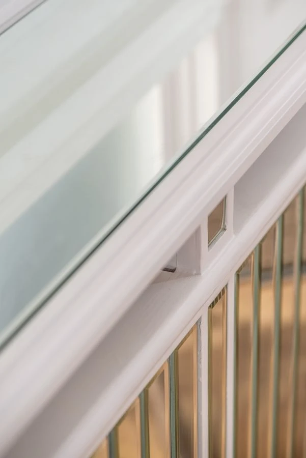 Leonore Adjustable Mirrored Radiator Cover 8 Leonore Adjustable Mirrored Radiator Cover - Image 6