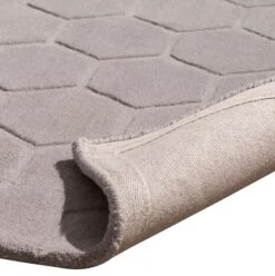 Alveare Silver Rug 9 Alveare Silver Rug -Furniture Sale Store rugs detail alveare 2 web