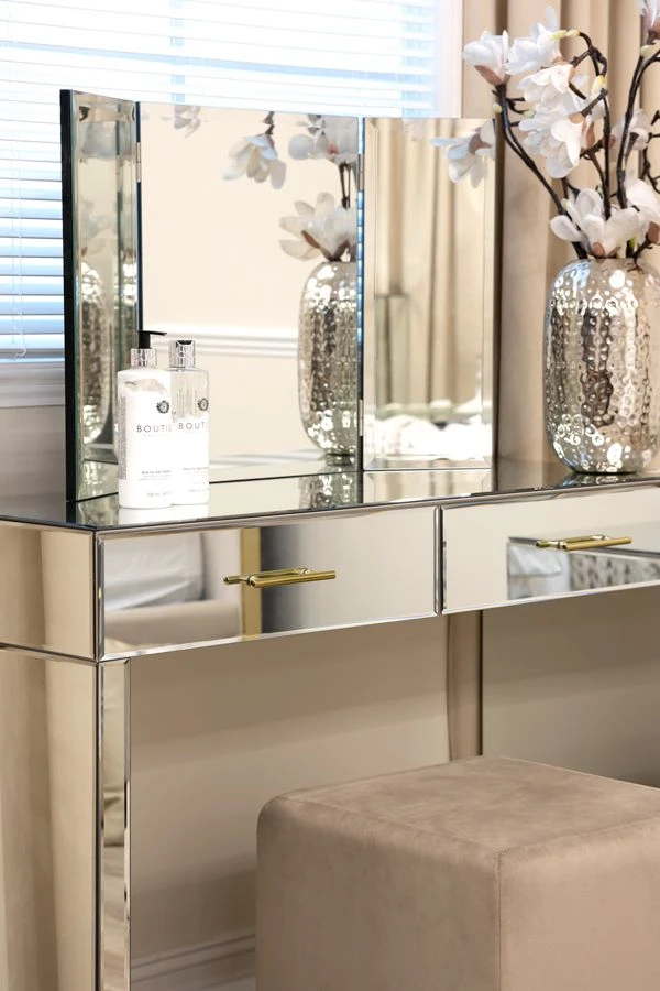 Stiletto Triple Folding Mirror 3 Stiletto Triple Folding Mirror